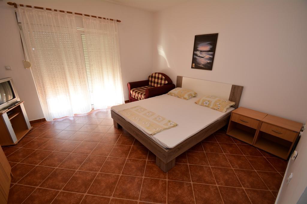 Guesthouse Mb Knezevic بودفا المظهر الخارجي الصورة