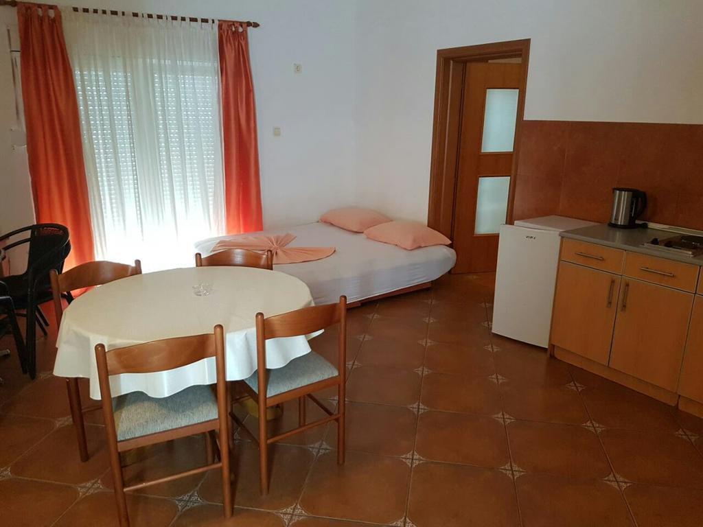 Guesthouse Mb Knezevic بودفا المظهر الخارجي الصورة