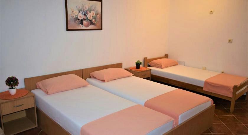 Guesthouse Mb Knezevic بودفا المظهر الخارجي الصورة