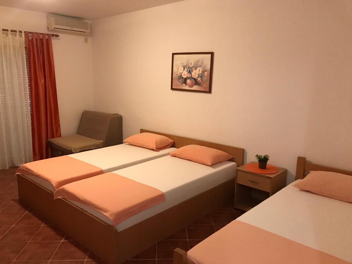 Guesthouse Mb Knezevic بودفا المظهر الخارجي الصورة